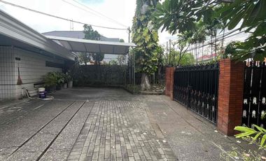 Raya diponegoro hok 1lt  rumah lama