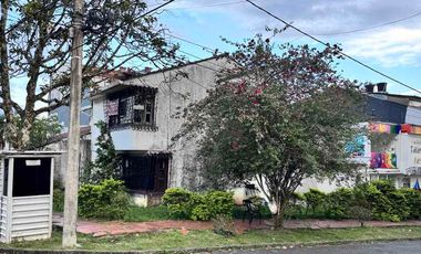 Vendo casa en Villavicencio, barrio El Caudal.