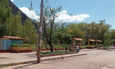 Oportunidad Única: VENTA CASA de 2 Pisos y con azotea techada en Huayllabamba-Urubamba 2 Cuadras de la Plaza de Armas 🏡