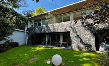 Lujo y Confort: Casa de 3 niveles en venta - Desierto de los Leones