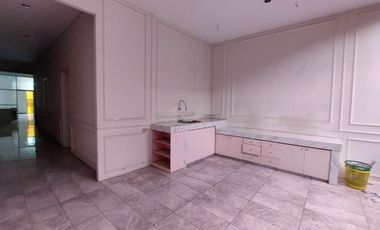 Jual Ruko 2,5 Lantai Siap Pakai Di Kota Baru Parahyangan Bandung