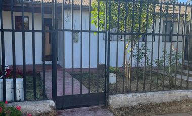 Arriendo casa en villa Los Paininos, Paine