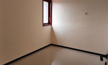 Rumah Baru Minimalis Semi Furnished Di Perumahan Wisma Bungurasih (Belakang SMAN 15 Surabaya)