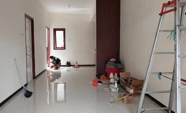 Rumah Baru Minimalis Semi Furnished Di Perumahan Wisma Bungurasih (Belakang SMAN 15 Surabaya)