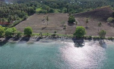 Beachfront land in Sekotong Batu Putih