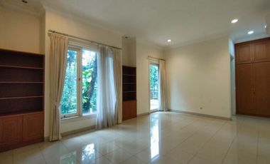 Hunian Nyaman & Elit Lokasi Premium di Pondok Indah Jakarta Selatan With Private Pool