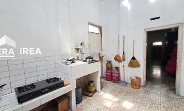 RUMAH DIJUAL DI SOLO BARU AKSES KONTAINER BISA UNTUK RUANG USAHA, GUDANG, RUMAH KOST DAN RUMAH TINGGAL