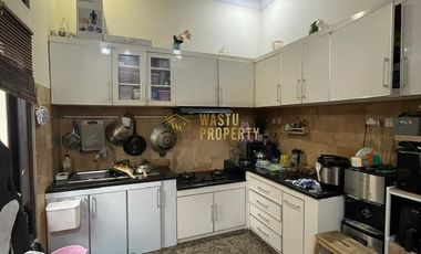 RUMAH & KOST MEWAH FULL PENGHUNI DI LOKASI STRATEGIS UMBULHARJO