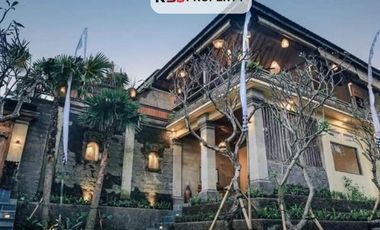 FOR SALE TRADITIONAL VILLA WITH A BEAUTY SWIMMING POOL AT UBUD BALI