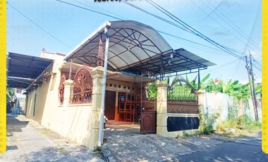 Rumah Siap huni 6 kamar cocok untuk kost dekat RS Moewardi Jebres Solo