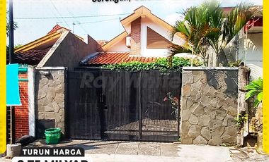 Rumah 5 kamar Siap huni dijual Banting Harga di Tengah kota Serengan Solo