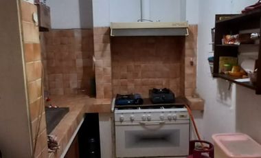Rumah 5 kamar Siap huni dijual Banting Harga di Tengah kota Serengan Solo