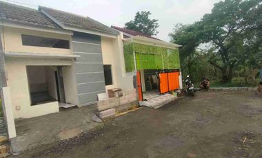 Rumah siap huni Ngares Rejo Sukodono