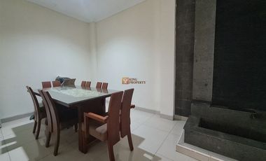 Hunian Nyaman, Fasilitas Lengkap – Jangan Lewatkan , Disewakan Rumah 2,5 lantai di puri mansion aman dan strategis