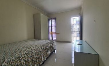 Hunian Nyaman, Fasilitas Lengkap – Jangan Lewatkan , Disewakan Rumah 2,5 lantai di puri mansion aman dan strategis