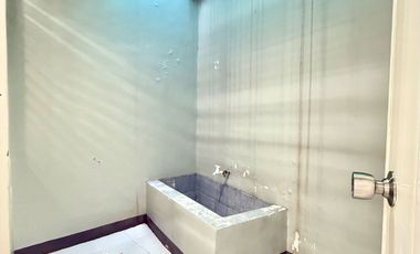 Affordable 3 Bedrooms house with parking