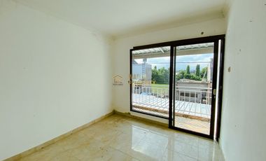 HUNIAN ASIK 2 LANTAI DI DI KAWASAN CANDI PRAMBANAN