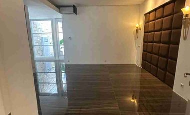 Disewakan Rumah Mewah Pondok indah baru selesai renovasi