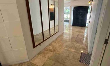 Disewakan Rumah Mewah Pondok indah baru selesai renovasi