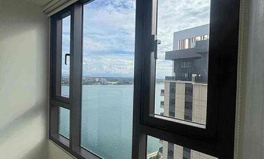 Awesome Seaview 2BR in Mandani Bay for sale or rent.