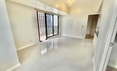 Awesome Seaview 2BR in Mandani Bay for sale or rent.