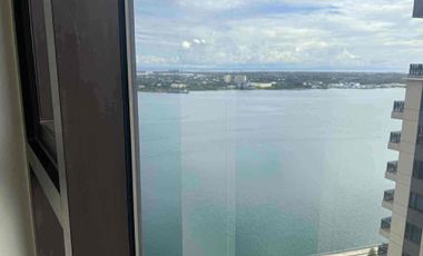 Awesome Seaview 2BR in Mandani Bay for sale or rent.