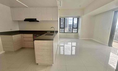 Awesome Seaview 2BR in Mandani Bay for sale or rent.