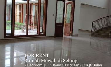 FOR RENT Rumah Mewah di Selong Kebayoran Baru