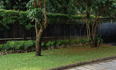 FOR RENT Rumah Mewah di Selong Kebayoran Baru