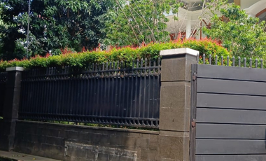 FOR RENT Rumah Mewah di Selong Kebayoran Baru