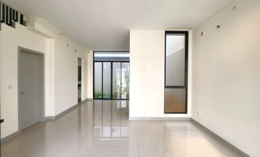 Rumah 2lt luas 6x14 84m 2KT Cluster Sentarum Asya JGC Jakarta Garden City