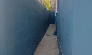 Renta de casa en Ampliación Guaycura, cerca a Macro Plaza, Fácil acceso a Blvd. Insurgentes y vía rápida. De todo en la zona.