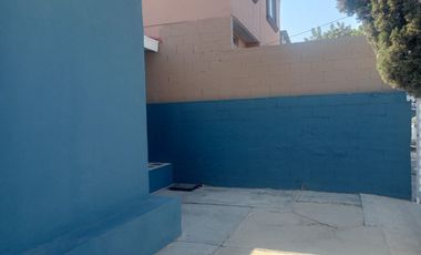 Renta de casa en Ampliación Guaycura, cerca a Macro Plaza, Fácil acceso a Blvd. Insurgentes y vía rápida. De todo en la zona.