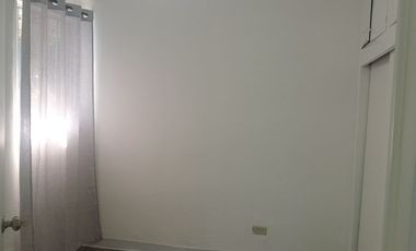 Renta de casa en Ampliación Guaycura, cerca a Macro Plaza, Fácil acceso a Blvd. Insurgentes y vía rápida. De todo en la zona.