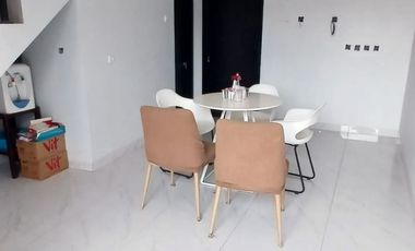 Rumah 2 Lantai Dekat Tol Jatiasih