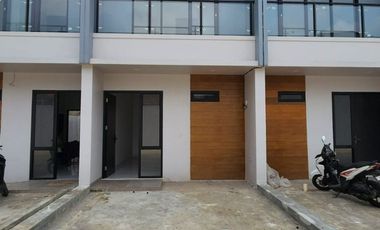 Rumah 2 Lantai Dekat Tol Jatiasih