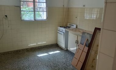 Local Casa Uso Comercial Alquiler Ramos Mejia