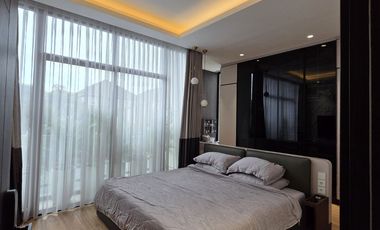 Rumah Modern Luxury dengan Interior Furnish Mewah di Emily Summarecon Bandung
