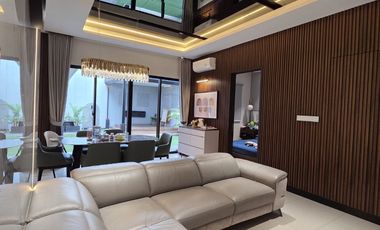 Rumah Modern Luxury dengan Interior Furnish Mewah di Emily Summarecon Bandung