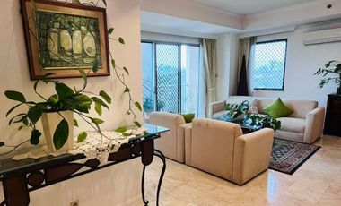 Disewakan 3BR Apartemen Bukit Golf Pondok Indah – Fully Furnished, Lokasi Premium