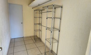 En RENTA Casa Amueblada con Alberca en Puente Moreno