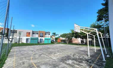 En RENTA Casa Amueblada con Alberca en Puente Moreno