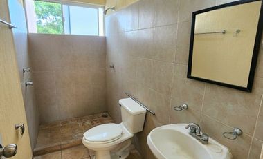 En RENTA Casa Amueblada con Alberca en Puente Moreno