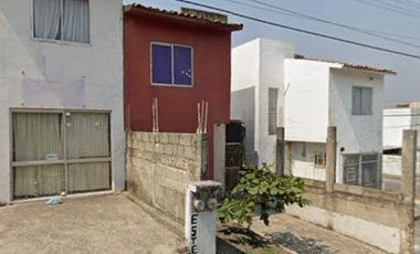 CASA DE RECUPERACIÓN BANCARIA EN CALLE HACIENDA MILPA ALTA, FRACC. COSTA DORADA, VERACRUZ. ¡NO SE ACEPTAN CRÉDITOS!