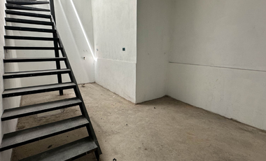 🏡 Casa moderna en venta – Sector Racar, Cuenca