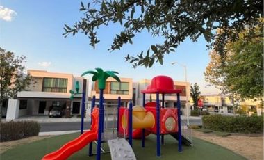 CASA EN RENTA EN CUMBRES