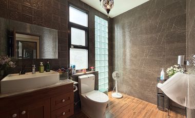 A five bedroom house for sale in Hang Dong, Chiang Mai