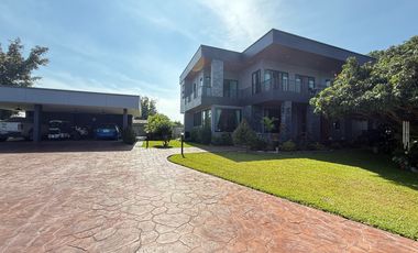 A five bedroom house for sale in Hang Dong, Chiang Mai