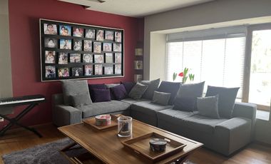 Los Encinos, casa remodelada y acción del club de golf