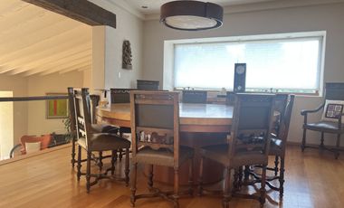 Los Encinos, casa remodelada y acción del club de golf